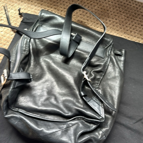 Rag & Bone “Large Field” Leather Backpack! 🎒 🖤 - Picture 10 of 14
